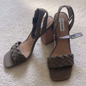 Steve Madden Size 10 New Sandals